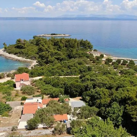 Beachfront House With Hot Tubcove Blaca, Korcula - 21444 Blato (Korcula)