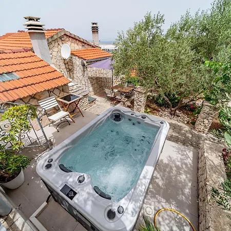Beachfront House With Hot Tubcove Blaca, Korcula - 21444 *